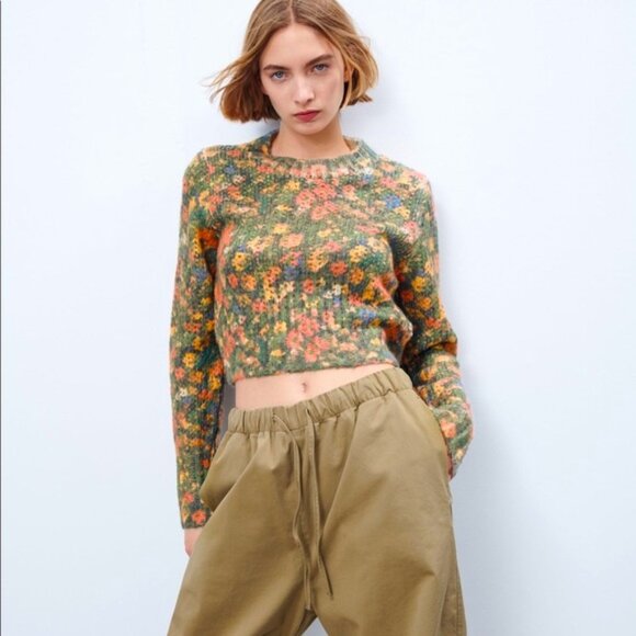 Zara Sweaters - SOLD Zara Women's Floral Wool Blend Knit Cropped Sweater size M